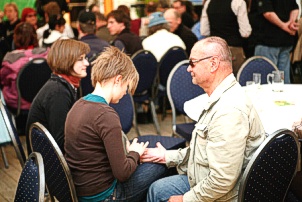 Mai 2009 - bundsweites Treffen der Taubblindenselbsthilfe - Verständigung: Lormen